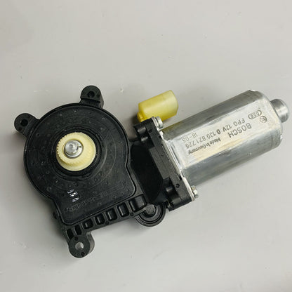 OE Bosch Window Motor 0130821726 For BMW 323i 325xi 328i 330i Rear Right