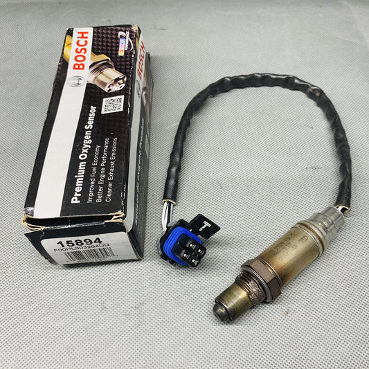15894 EO Oxygen Sensor O2 Fits GMC Chevrolet Express 1500 2500 3500 Upstream