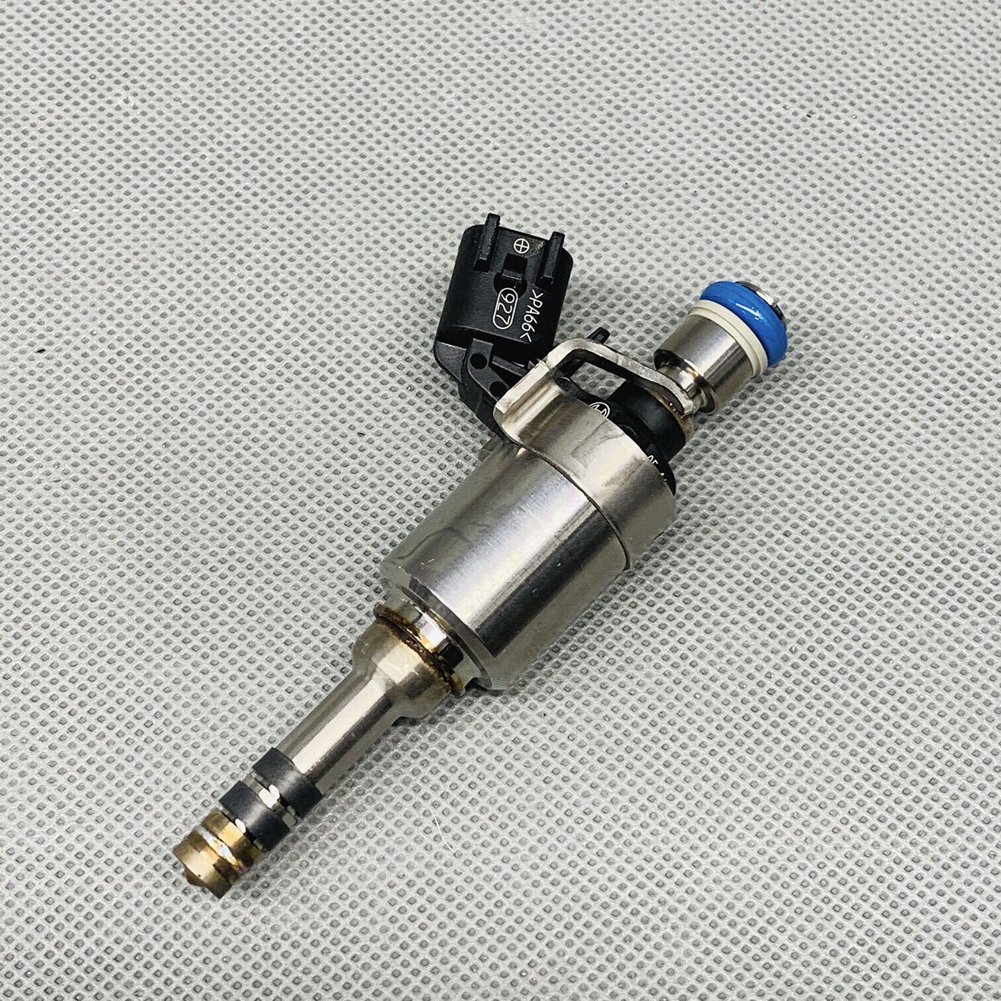 New OE Fuel Injector 0261500146 For Cadillac Chevrolet GMC 2.5L