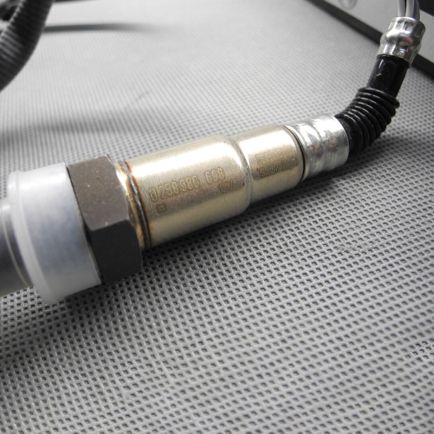 OE GENUINE Oxygen Sensor 13900 For 1995 Jaguar XJS Base 6.0L