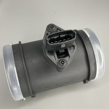 Bosch Mass Air Flow Sensor For 99-03 Cadillac Saturn 0281002184 90528435
