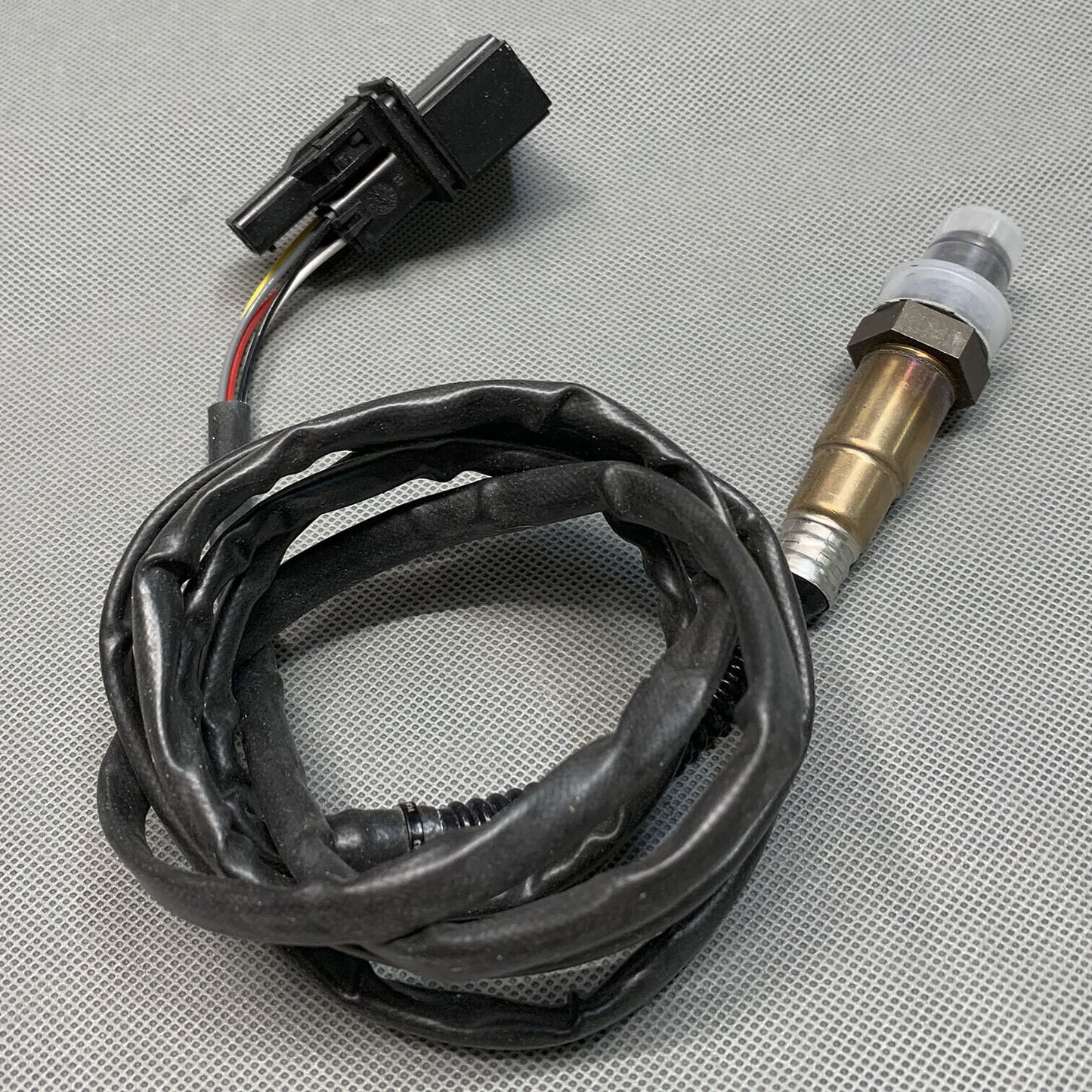 17361 OE GENUINE Oxygen Sensor O2 Fits Audi A8 Q7 VW Golf Jetta R32 Upstream