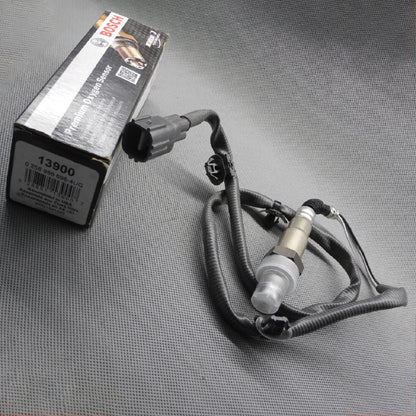 OE GENUINE Oxygen Sensor 13900 For 1995 Jaguar XJS Base 6.0L