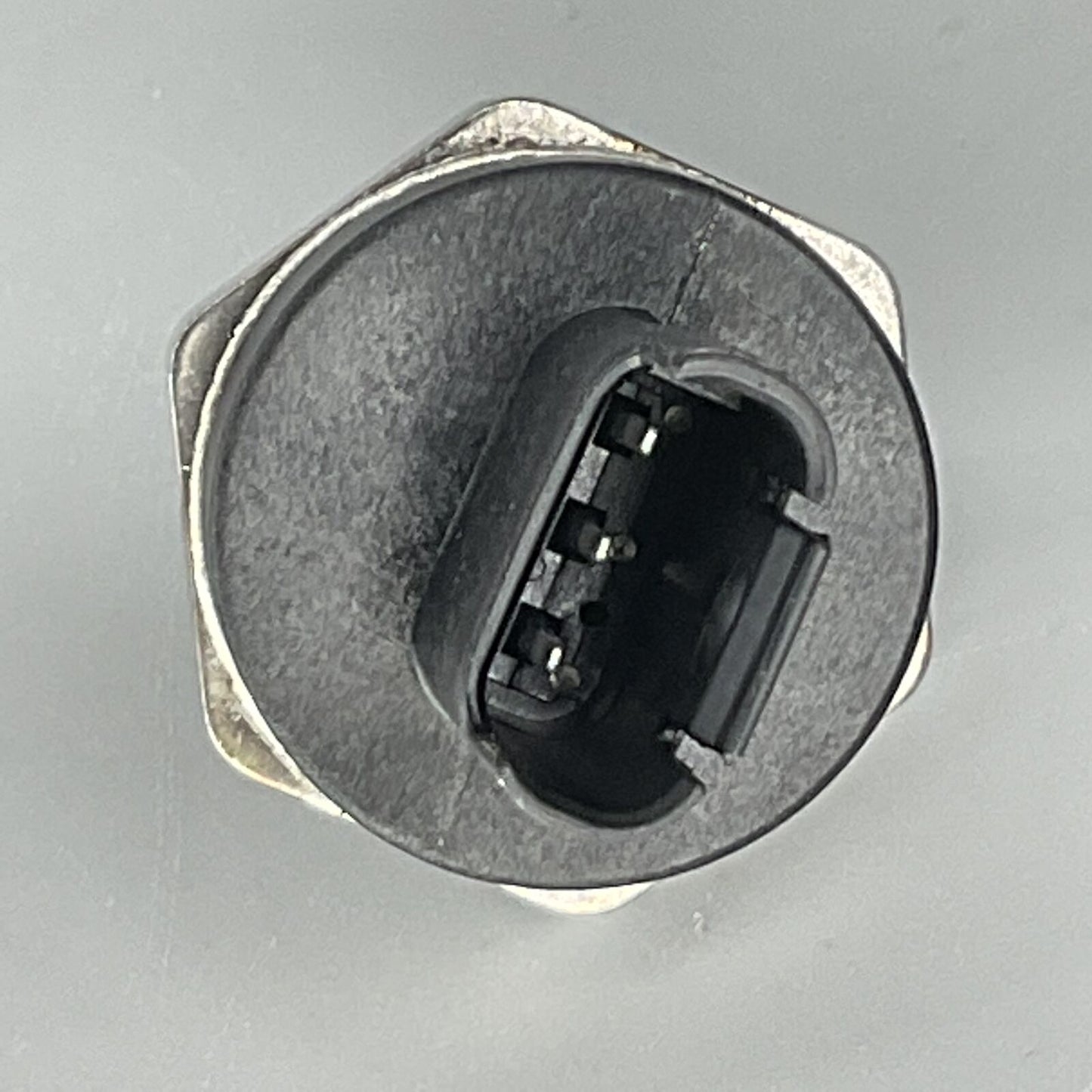 Bosch Fuel Pressure Sensor For 2008-2021 BMW 5 6 M series Rolls-Royce 0261230348