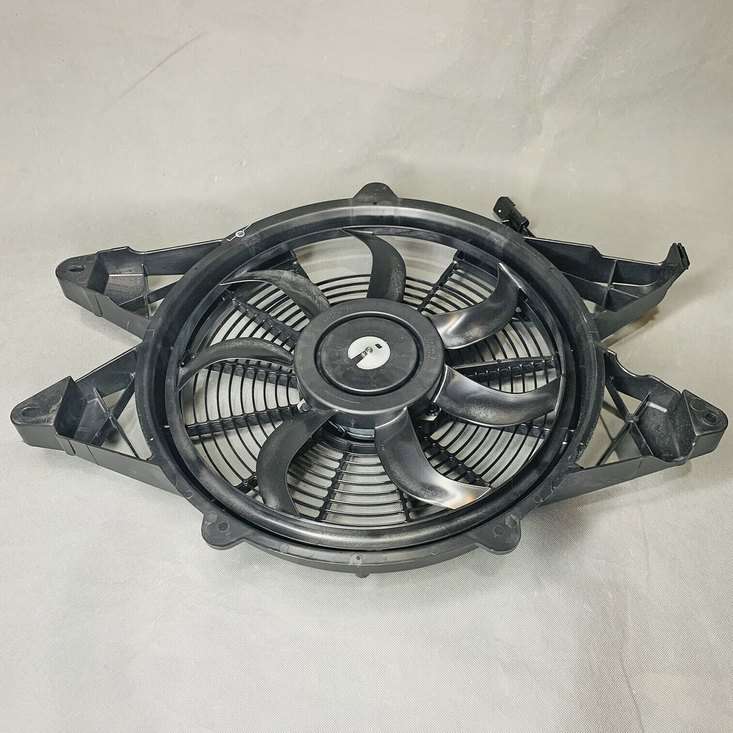 EO Bosch Electric Fan For 2004-2008 Chrysler JEEP CHEROKEE 2.8 CRD CAT (150 CV)