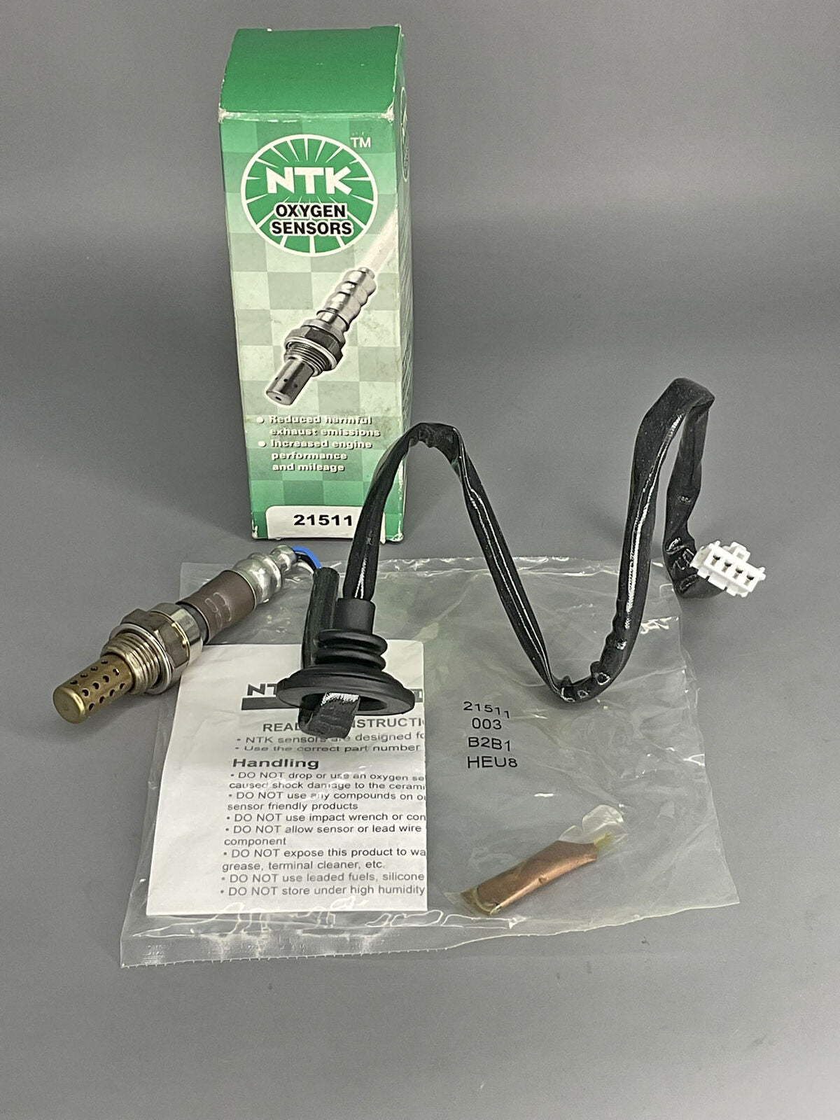 NTK Oxygène Capteur O2 21511 en Aval Pour 1997-2000 Mitsubishi Mirage 1.8L