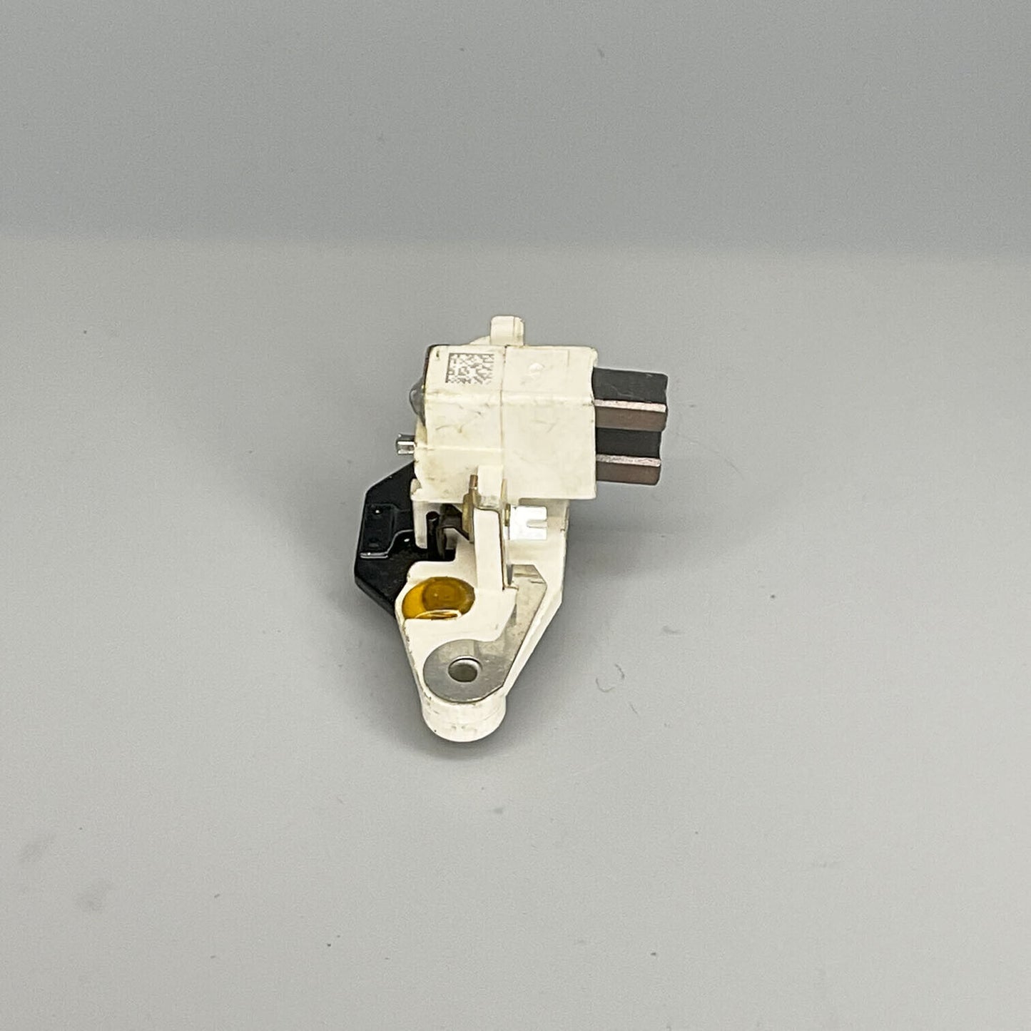 OE Bosch Alternator Regulator 28V 1197311317 For Aifo Mercedes Fiat-Allis Case