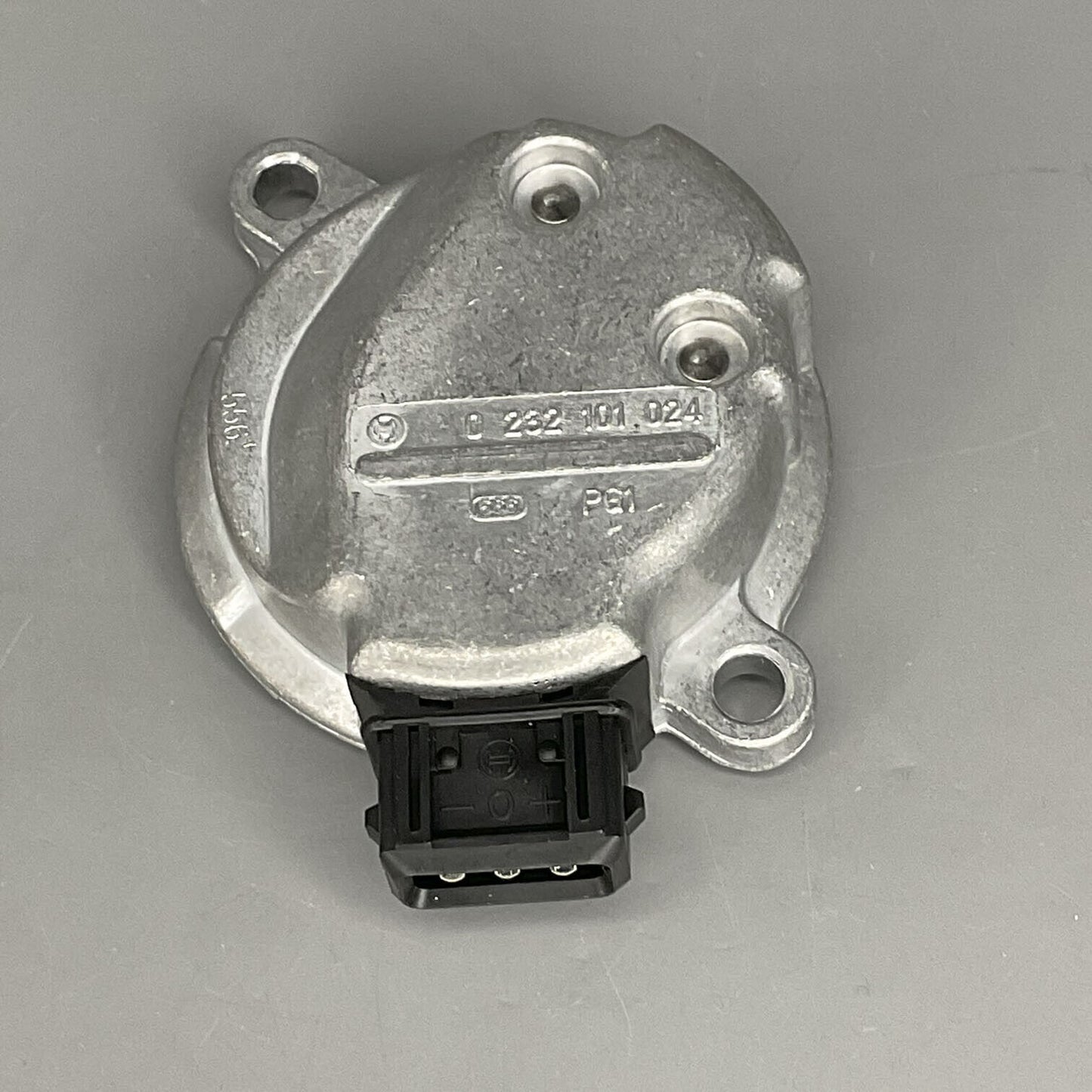 BOCSH OE Cam Position Sensor For Audi A4 A6 A8 VW Golf Jetta Phaeton 058905161B