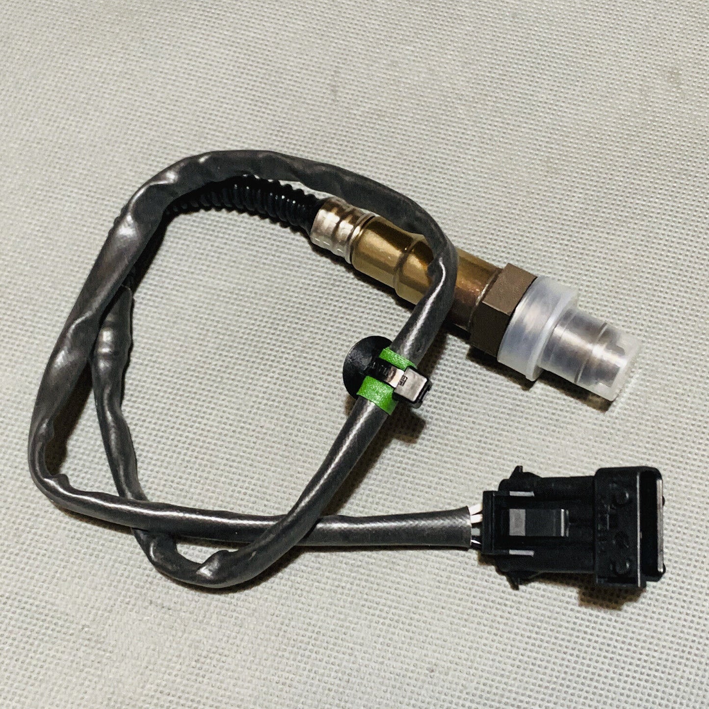 NEW Bosch OEM Oxygen Sensor 16622 for 1999-2004 Volvo C70/ 1999-2000 S70 V70 L5