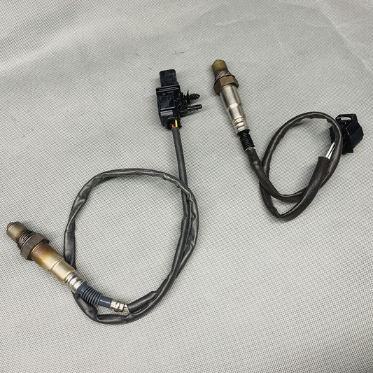 Front & Rear Lambda Oxygen Sensor 16747 17016 For Mercedes W204 W221 C300 2PCS
