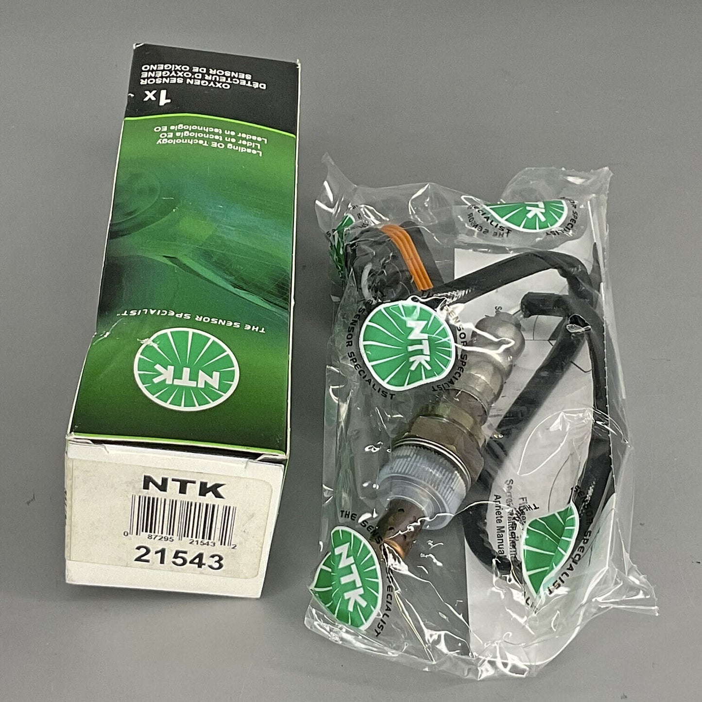 NTK Oxygen Sensor O2 21543 For CHEVROLET 1500 2500 3500 EXPRESS PICKUP P30 G30