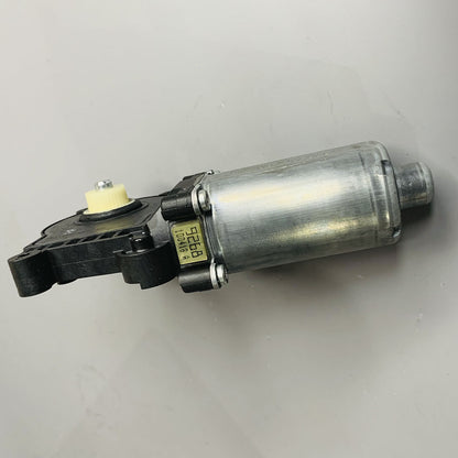 OE Bosch Window Motor 0130821726 For BMW 323i 325xi 328i 330i Rear Right