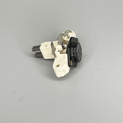OE Bosch Alternator Regulator 14V 1197311511 For Audi A6 A8 Quattro S6 S8