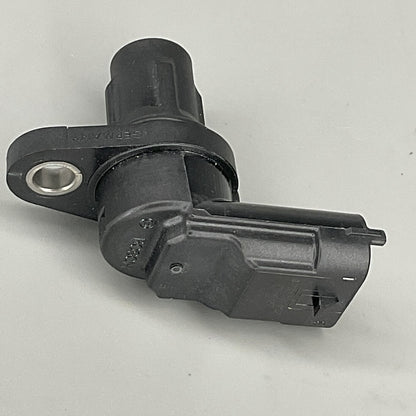 BOCSH EO Camshaft Position Sensor For 2011-2019 Ford Fiesta L4 1.6L 0232103052