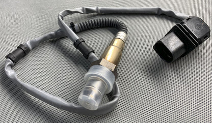 Tout Neuf Orig. Véritable Oxygène Capteur 17086 Pour Audi A3 Quattro VW EOS R32