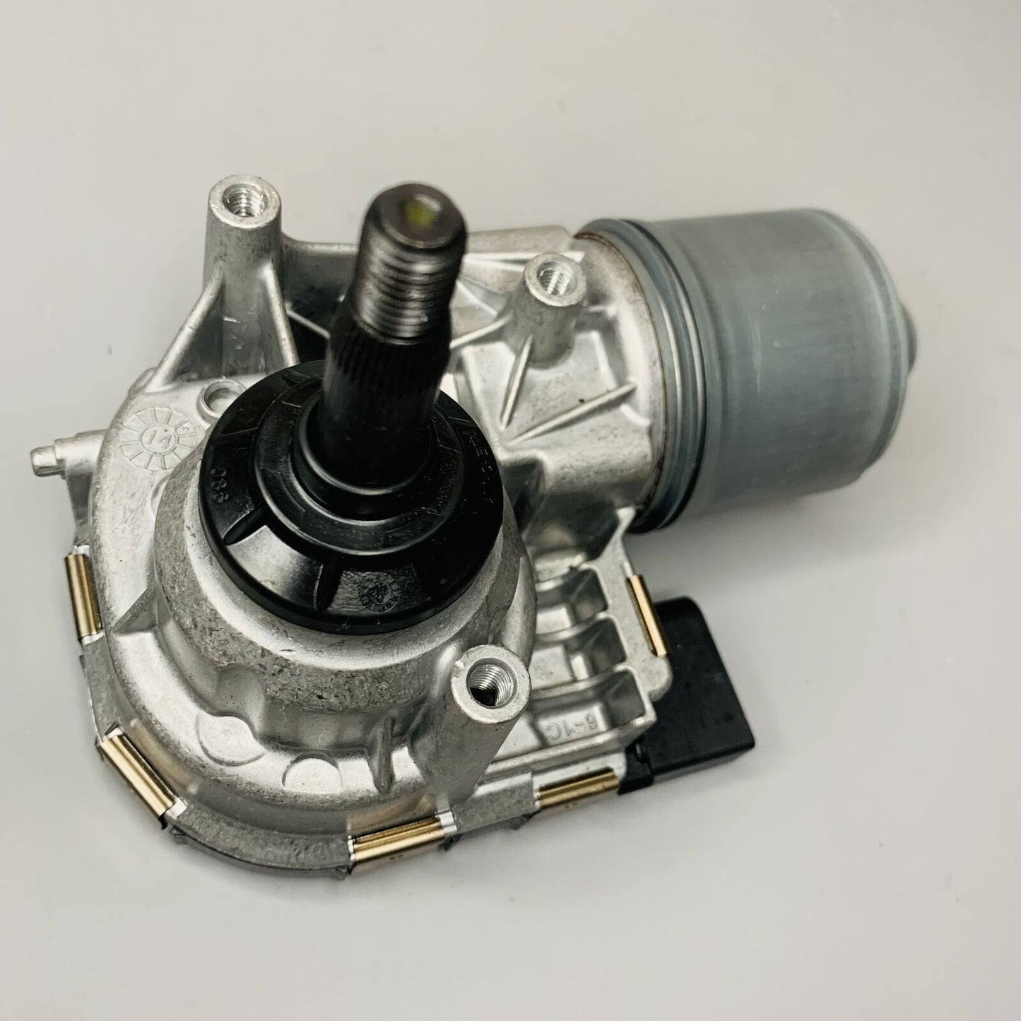 Genuine Bosch Windshield Wiper Motor Right 0390248146 For Cadillac ELR 1.4L